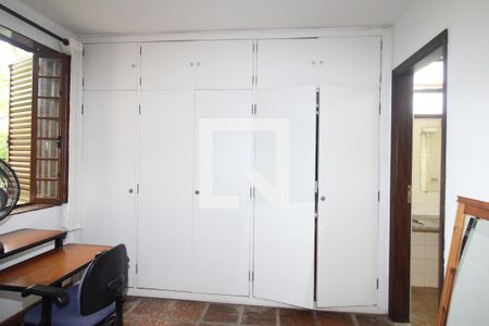 Casa à venda com 500m², 5 quartos e 3 vagasQuarto 5