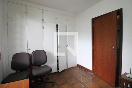 Casa à venda com 500m², 5 quartos e 3 vagasQuarto 1