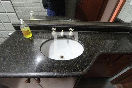 Casa à venda com 500m², 5 quartos e 3 vagasBanheiro 2