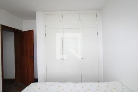 Casa à venda com 500m², 5 quartos e 3 vagasQuarto 4