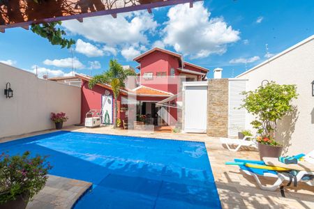 Casa à venda com 300m², 4 quartos e 4 vagasPiscina