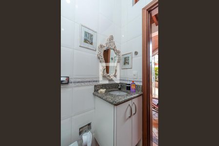 Casa à venda com 300m², 4 quartos e 4 vagasBanheiro Área de Serviço