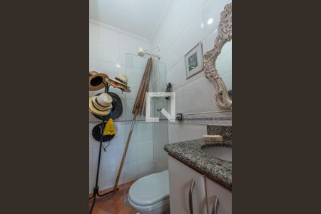 Casa à venda com 300m², 4 quartos e 4 vagasBanheiro Área de Serviço