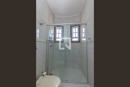 Casa à venda com 300m², 4 quartos e 4 vagasBanheiro da Suíte 3