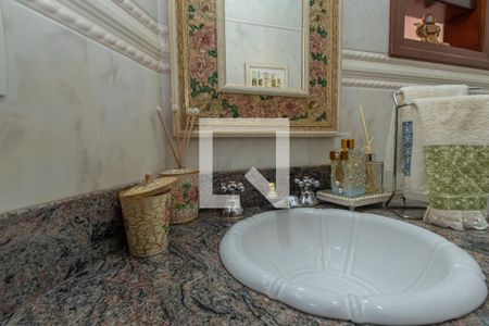 Casa à venda com 300m², 4 quartos e 4 vagasDetalhe Lavabo