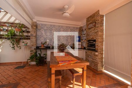 Casa à venda com 300m², 4 quartos e 4 vagasVaranda Gourmet