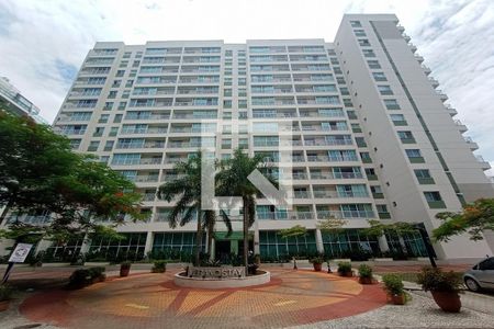 Apartamento à venda com 63m², 2 quartos e 1 vaga Apartamento à venda com 63m², 2 quartos e 1 vagaFachada