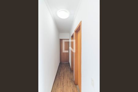 Corredor de apartamento à venda com 2 quartos, 74m² em Vila Humaitá, Santo André