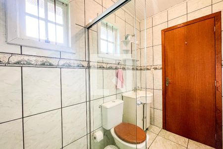 Casa à venda com 165m², 2 quartos e 2 vagasBanheiro