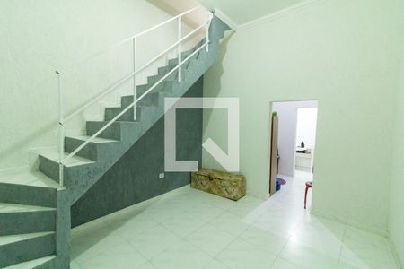 Casa de condomínio à venda com 88m², 3 quartos e 1 vagaEscada