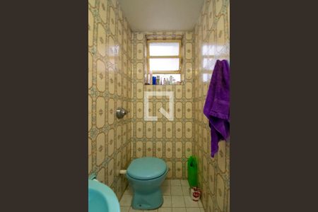 Banheiro da Suíte de kitnet/studio para alugar com 1 quarto, 38m² em Santana, Porto Alegre