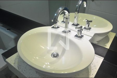 Apartamento para alugar com 120m², 3 quartos e 2 vagasBanheiro da Suíte 2