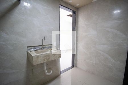 Casa de condomínio à venda com 240m², 6 quartos e 3 vagas Casa de condomínio à venda com 240m², 6 quartos e 3 vagasBanheiro da Suíte 5 e 6