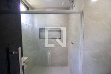 Casa de condomínio à venda com 240m², 6 quartos e 3 vagas Casa de condomínio à venda com 240m², 6 quartos e 3 vagasBanheiro da Suíte 2