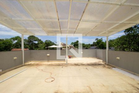 Casa de condomínio à venda com 240m², 6 quartos e 3 vagas Casa de condomínio à venda com 240m², 6 quartos e 3 vagasTerraço
