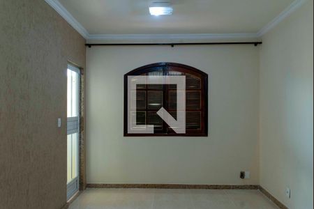Sala de casa de condomínio para alugar com 2 quartos, 150m² em Luz, Nova Iguaçu