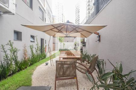 Apartamento para alugar com 28m², 1 quarto e sem vaga Apartamento para alugar com 28m², 1 quarto e sem vagaÁrea comum - Salão de festas