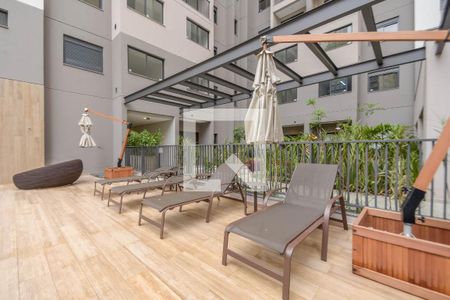 Apartamento para alugar com 28m², 1 quarto e sem vaga Apartamento para alugar com 28m², 1 quarto e sem vagaÁrea comum - Piscina