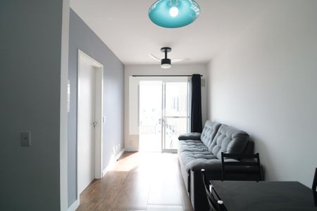 Sala e Cozinha  de kitnet/studio para alugar com 1 quarto, 33m² em Brás, São Paulo