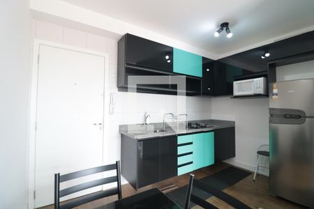 Sala e Cozinha  de kitnet/studio para alugar com 1 quarto, 33m² em Brás, São Paulo