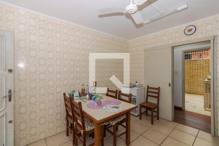 Casa à venda com 215m², 3 quartos e 3 vagasCozinha