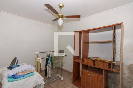 Casa à venda com 215m², 3 quartos e 3 vagasQuarto de Serviço