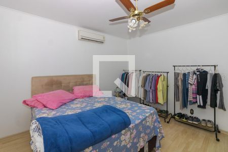 Casa à venda com 215m², 3 quartos e 3 vagasQuarto 2