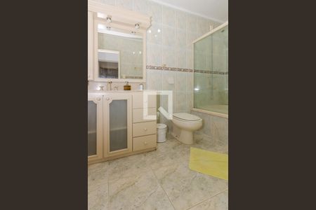 Casa à venda com 215m², 3 quartos e 3 vagasBanheiro Social