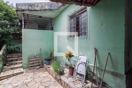 Casa à venda com 360m², 4 quartos e 4 vagas Casa à venda com 360m², 4 quartos e 4 vagasQuintal