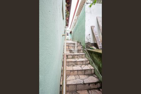 Casa à venda com 360m², 4 quartos e 4 vagas Casa à venda com 360m², 4 quartos e 4 vagasEntrada
