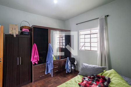 Casa à venda com 360m², 4 quartos e 4 vagas Casa à venda com 360m², 4 quartos e 4 vagasQuarto 2