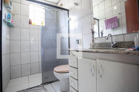 Casa à venda com 360m², 4 quartos e 4 vagas Casa à venda com 360m², 4 quartos e 4 vagasBanheiro social