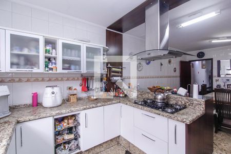 Casa à venda com 238m², 4 quartos e 4 vagasCopa e Cozinha