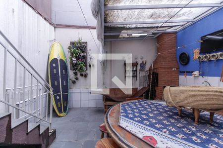 Casa à venda com 238m², 4 quartos e 4 vagasChurrasqueira