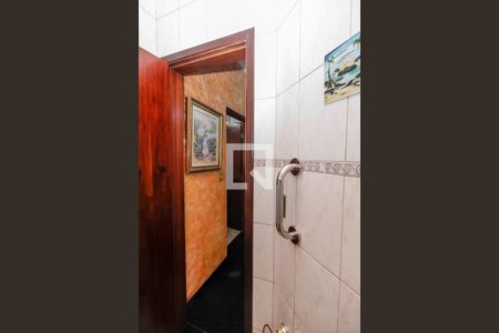 Casa à venda com 238m², 4 quartos e 4 vagasBanheiro 2