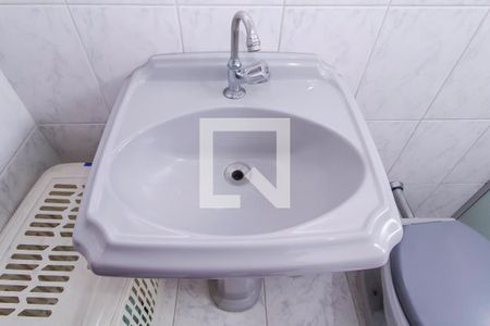 Casa à venda com 238m², 4 quartos e 4 vagasBanheiro 4