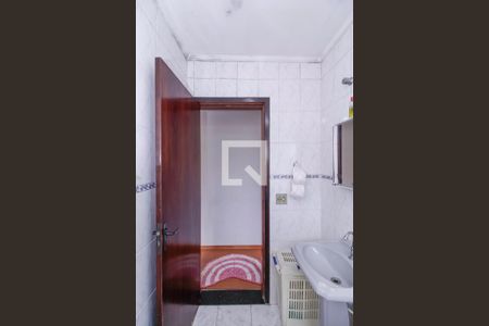 Casa à venda com 238m², 4 quartos e 4 vagasBanheiro 4