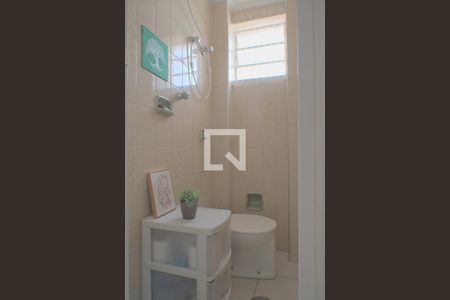 Apartamento à venda com 120m², 2 quartos e sem vagaQuarto e Banheiro de Serviço