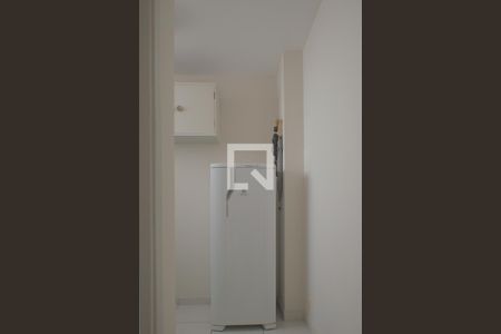 Apartamento à venda com 120m², 2 quartos e sem vagaQuarto e Banheiro de Serviço