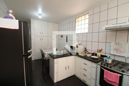 Casa à venda com 120m², 4 quartos e 2 vagasCozinha