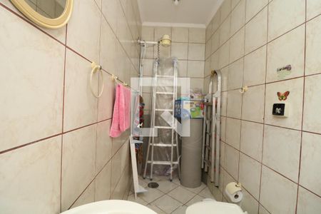 Casa à venda com 120m², 4 quartos e 2 vagasBanheiro