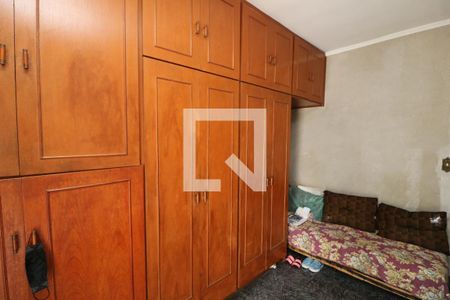 Casa à venda com 120m², 4 quartos e 2 vagasQuarto