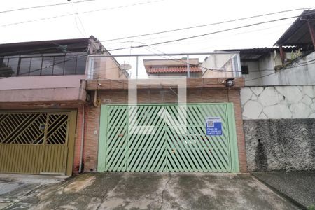 Casa à venda com 120m², 4 quartos e 2 vagasFachada