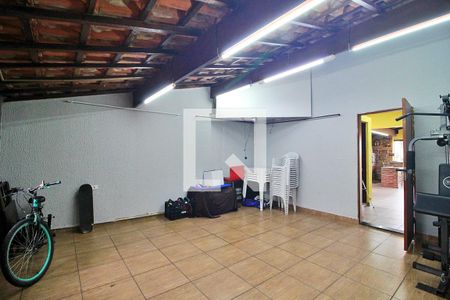 Casa à venda com 234m², 3 quartos e 2 vagasCobertura