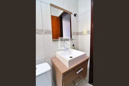 Casa à venda com 234m², 3 quartos e 2 vagasBanheiro