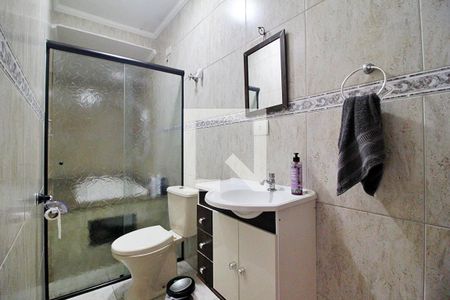 Banheiro da Suíte de casa à venda com 3 quartos, 234m² em Jardim Utinga, Santo André