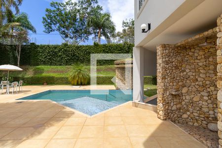 Casa de condomínio à venda com 750m², 4 quartos e 10 vagas Casa de condomínio à venda com 750m², 4 quartos e 10 vagasPiscina