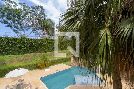 Casa de condomínio à venda com 750m², 4 quartos e 10 vagas Casa de condomínio à venda com 750m², 4 quartos e 10 vagasVista da suíte 3