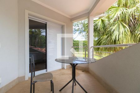 Casa de condomínio à venda com 750m², 4 quartos e 10 vagas Casa de condomínio à venda com 750m², 4 quartos e 10 vagasSacada da suíte 4 e 3