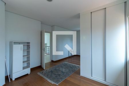 Casa de condomínio à venda com 750m², 4 quartos e 10 vagas Casa de condomínio à venda com 750m², 4 quartos e 10 vagasCasa espaço de lazer